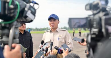 Rayakan Tahun Baru di Pengungsian, Presiden Prabowo Tinjau Pemulihan Bencana di Tapsel dan Aceh